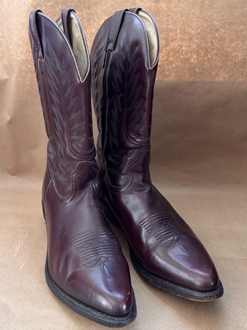 VTG Boulet Black Cherry (Brown) Leather Western Cowboy Boots. Size 9.5 E (wide